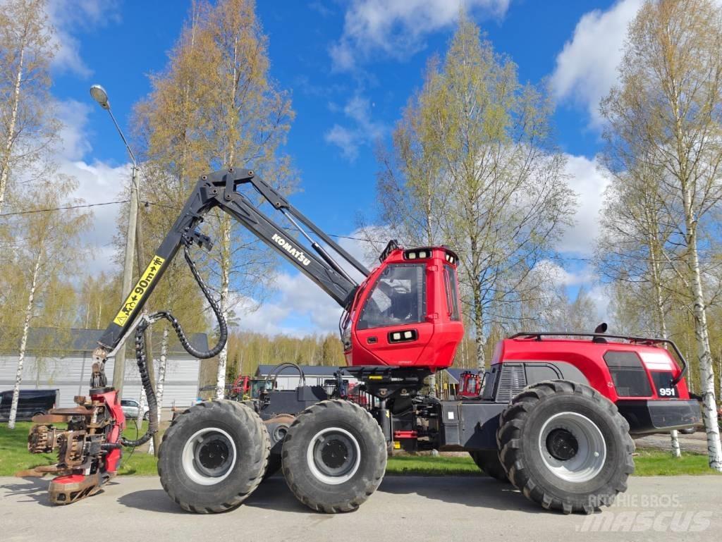 Komatsu 951 收割机