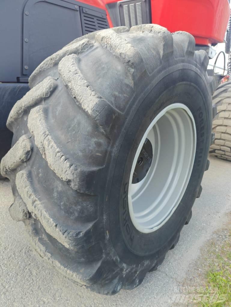 Komatsu 951 收割机