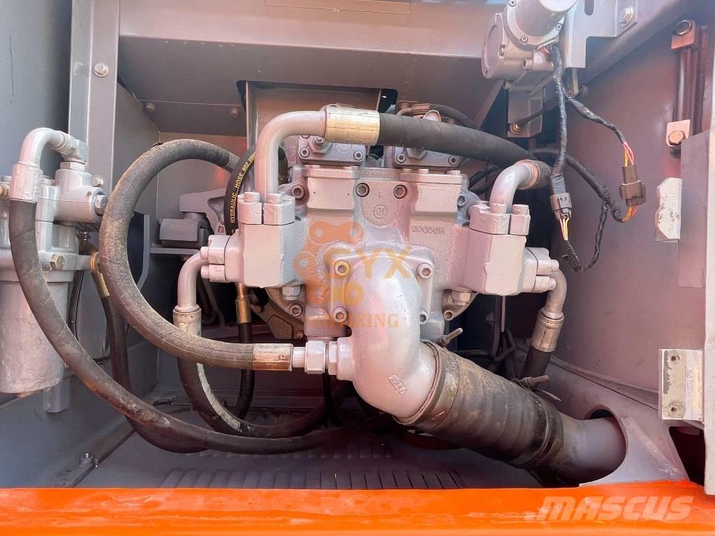 Hitachi EX 200 履带挖掘机