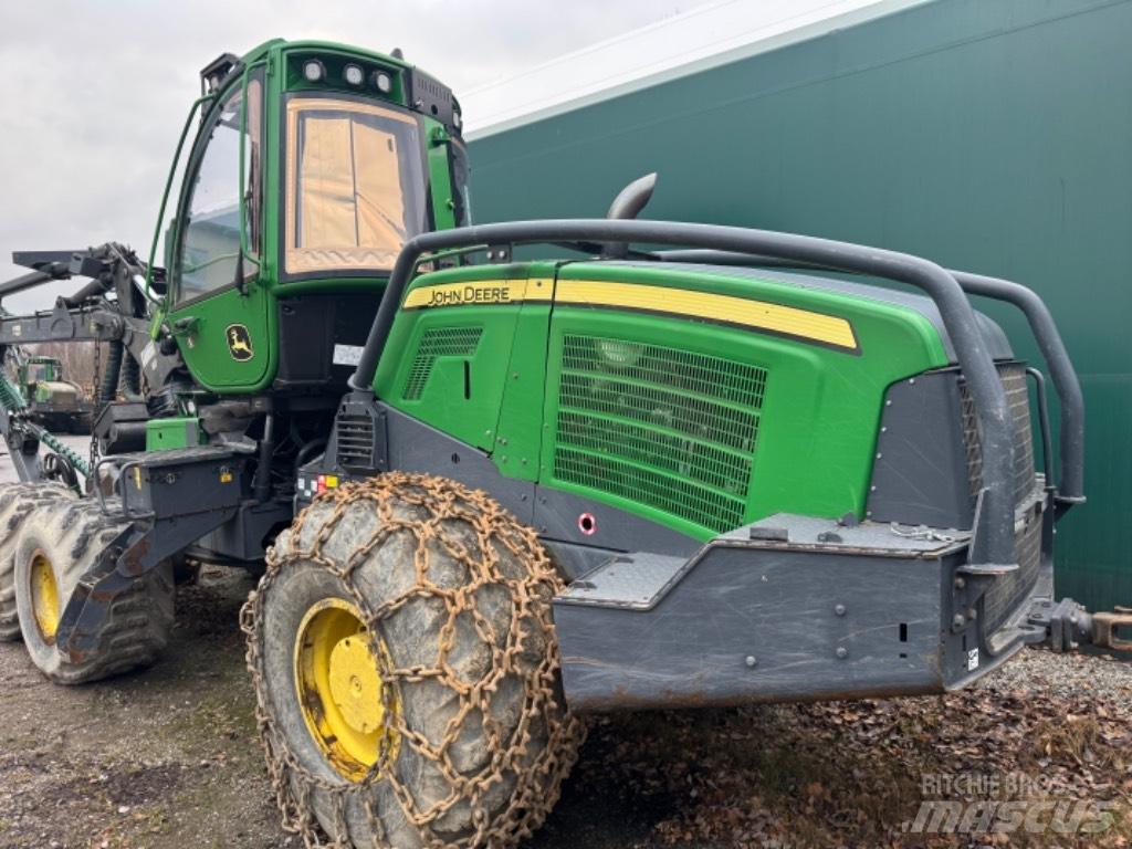 John Deere 1070G 收割机