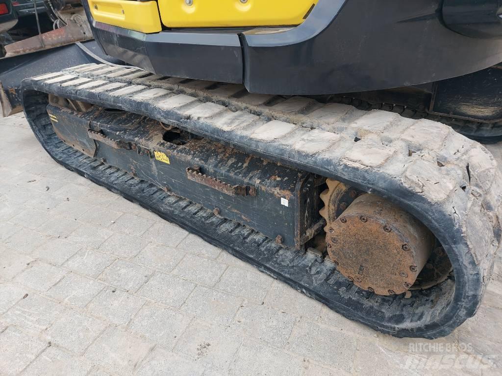 Yanmar SV 100 中型挖掘机