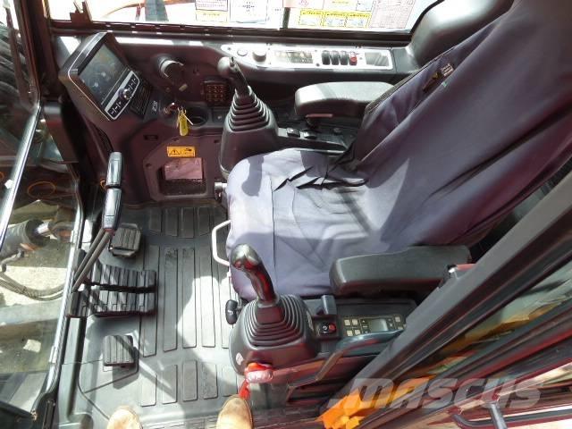 Hyundai HX 85 A 中型挖掘机