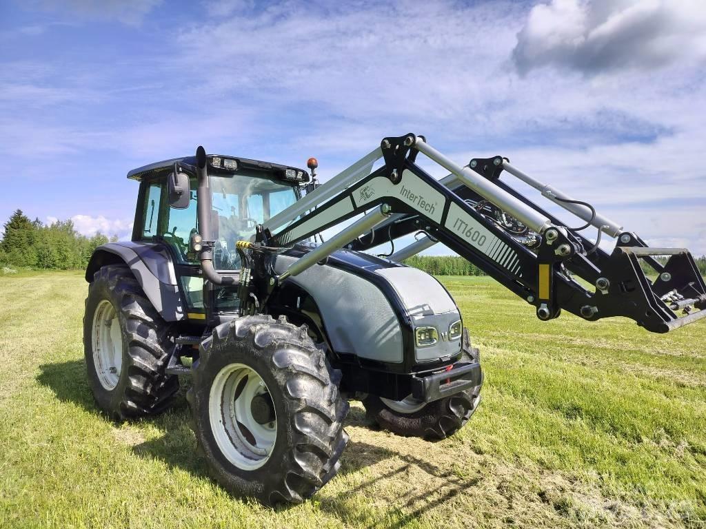 Valtra T120 Hitech 拖拉机/农用车