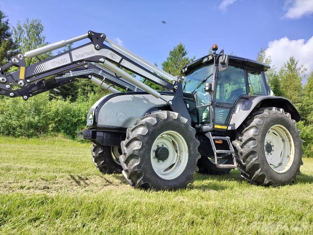 Valtra T120 Hitech 拖拉机/农用车