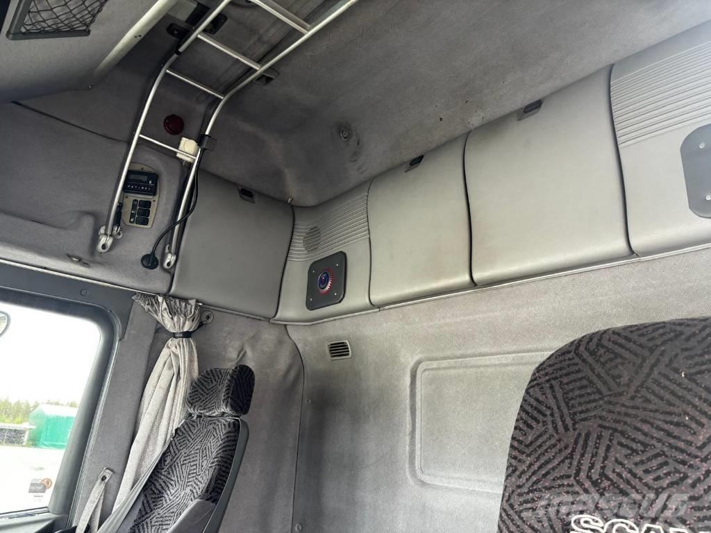 Scania 144 L 460 牵引车