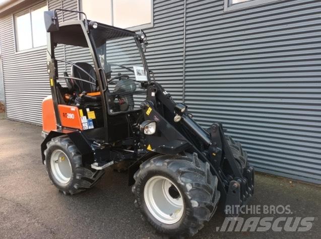 Kubota RT 280 小型装载机