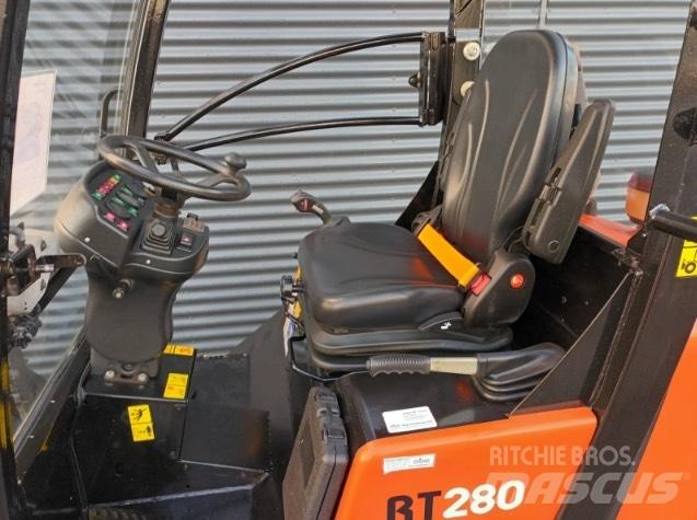 Kubota RT 280 小型装载机