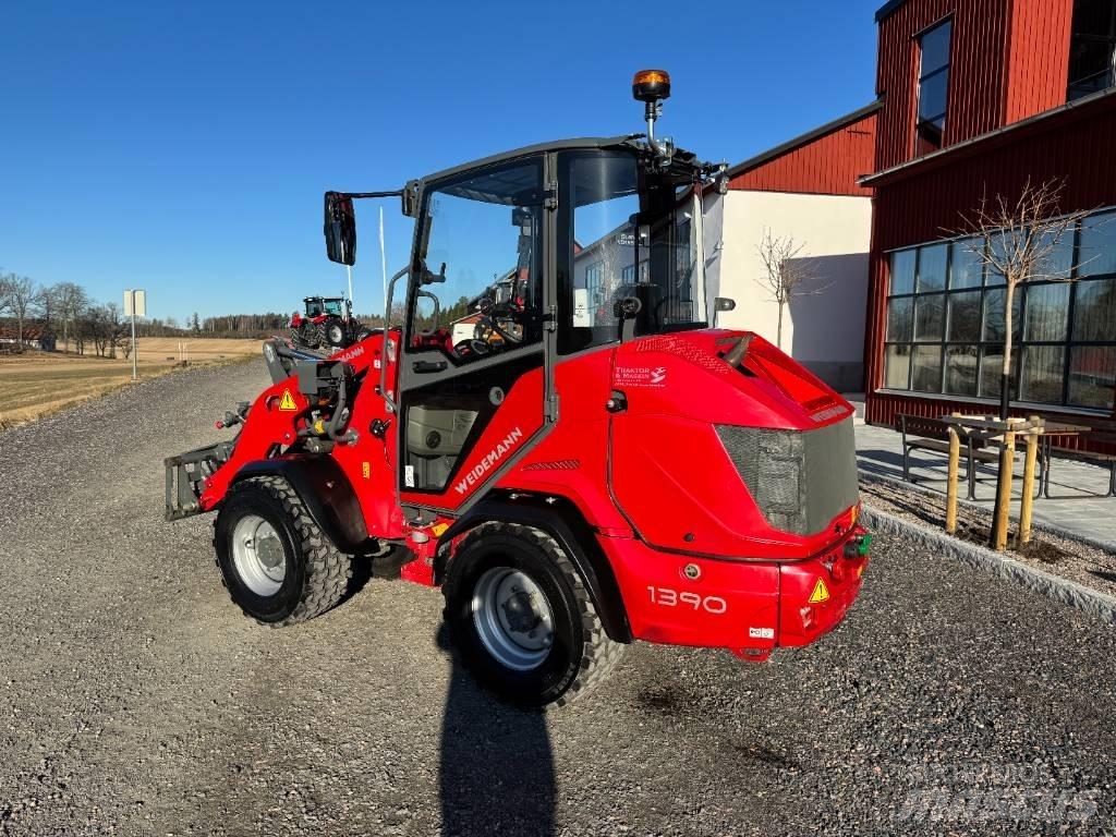 Weidemann 1390 滑移装载机