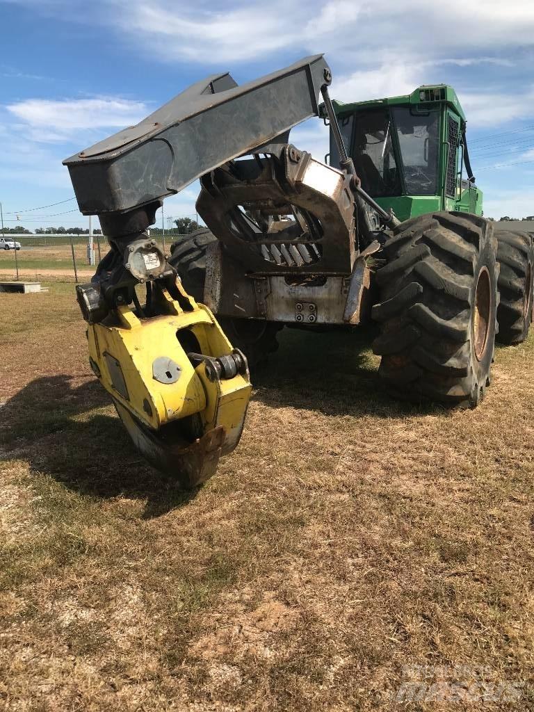 John Deere 648 L 粉碎机