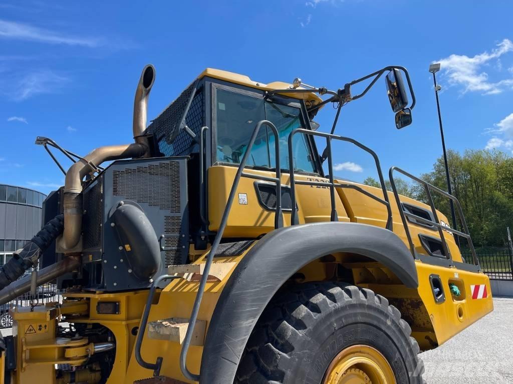 Bell B 35 E 2x units 铰接式自卸车