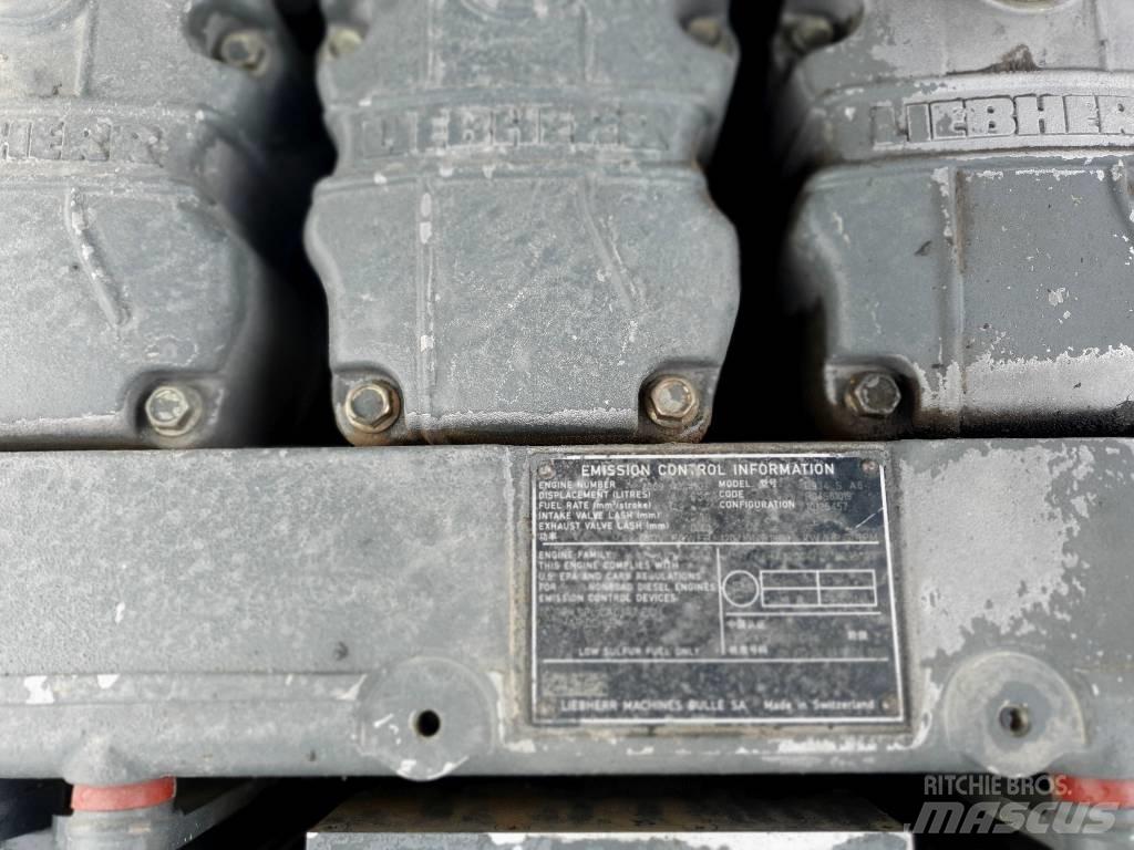Liebherr R 906 LC 履带挖掘机