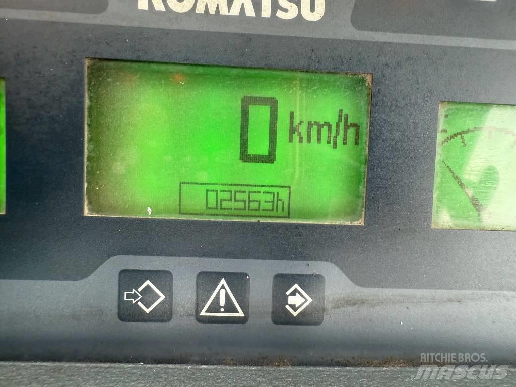 Komatsu WA 100 M-7 轮式装载机