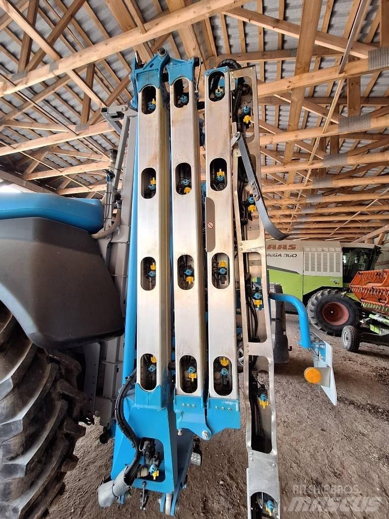 Lemken Vega 12/4000 牵引式喷雾机