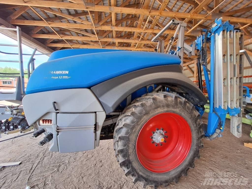 Lemken Vega 12/4000 牵引式喷雾机