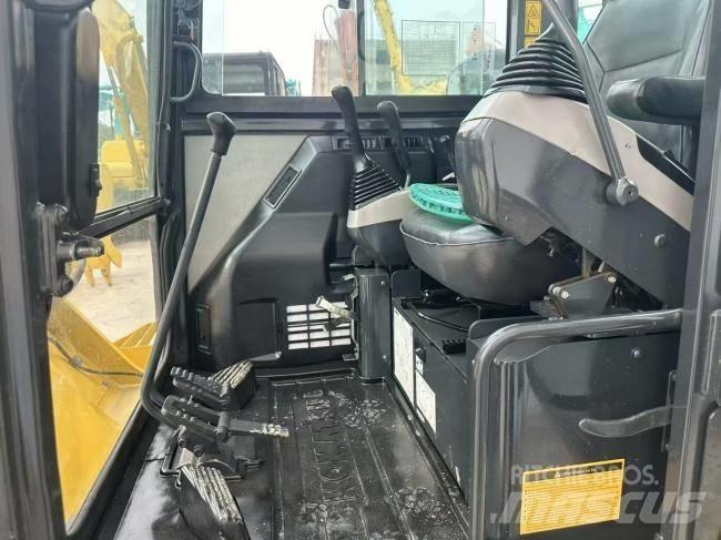 Komatsu PC 56 小型挖掘机