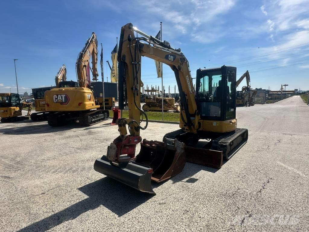 CAT 305 小型挖掘机