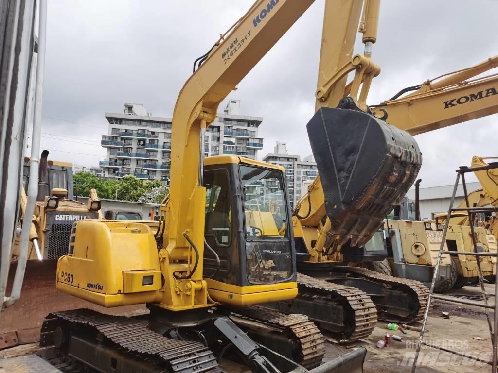Komatsu PC60-7 履带挖掘机