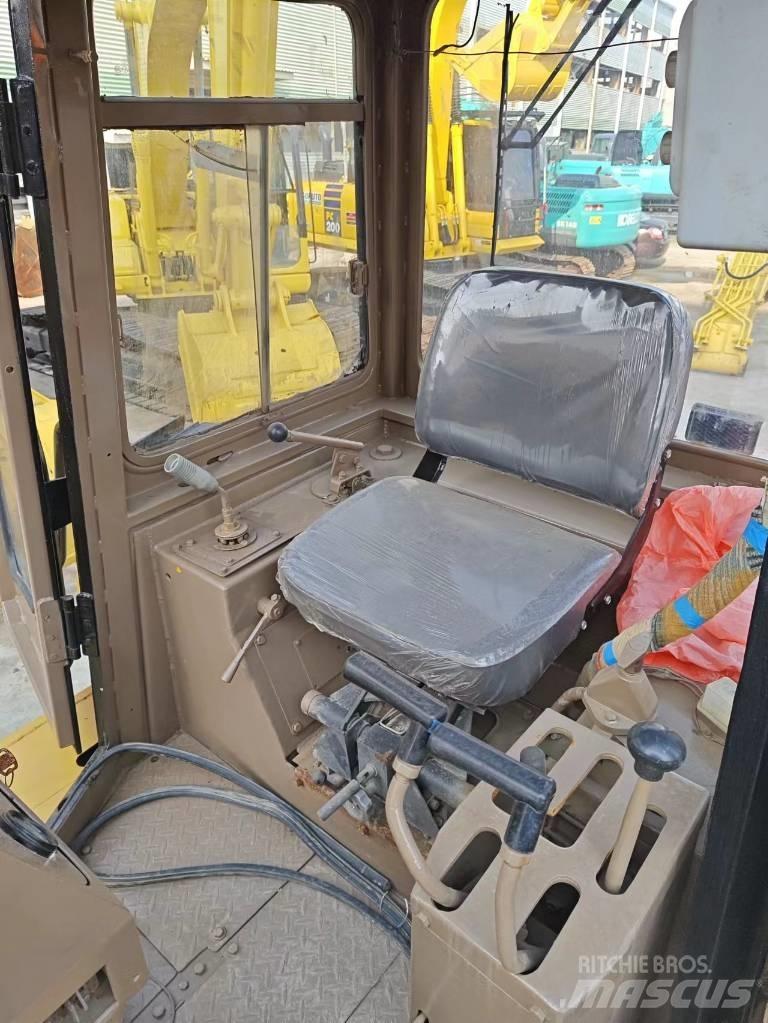 CAT D 6 G 履带式推土机