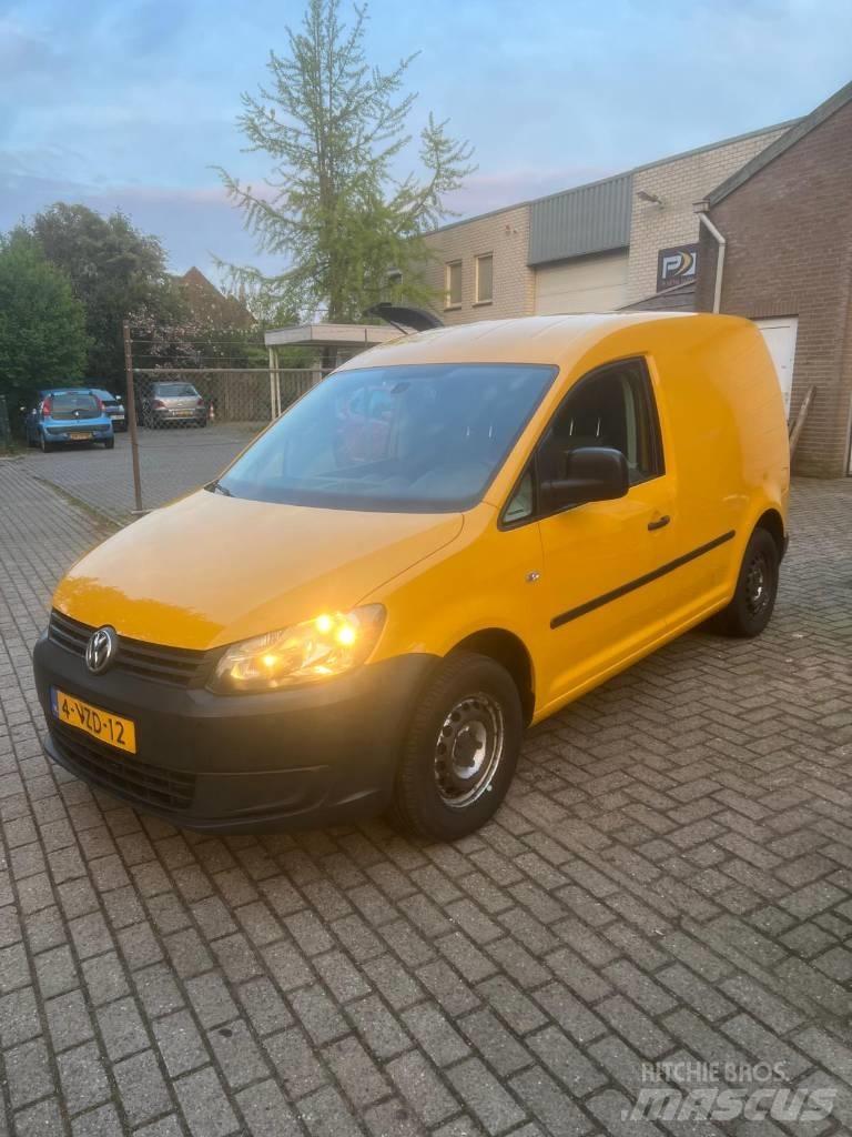 Volkswagen Caddy 大型面包车