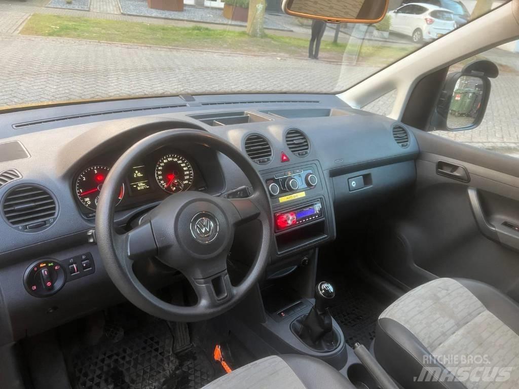 Volkswagen Caddy 大型面包车