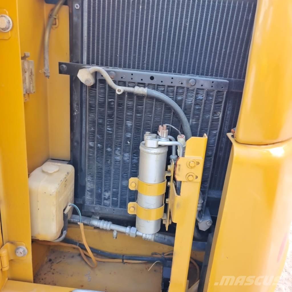 CAT 306D 小型挖掘机
