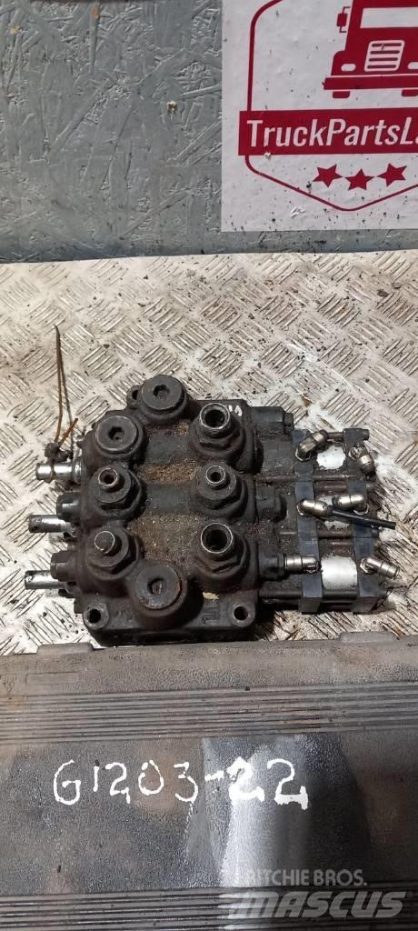 MAN TGA divider 液压