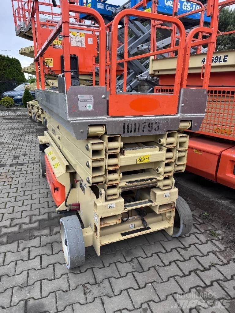 JLG 3246 ES 剪叉式升降机