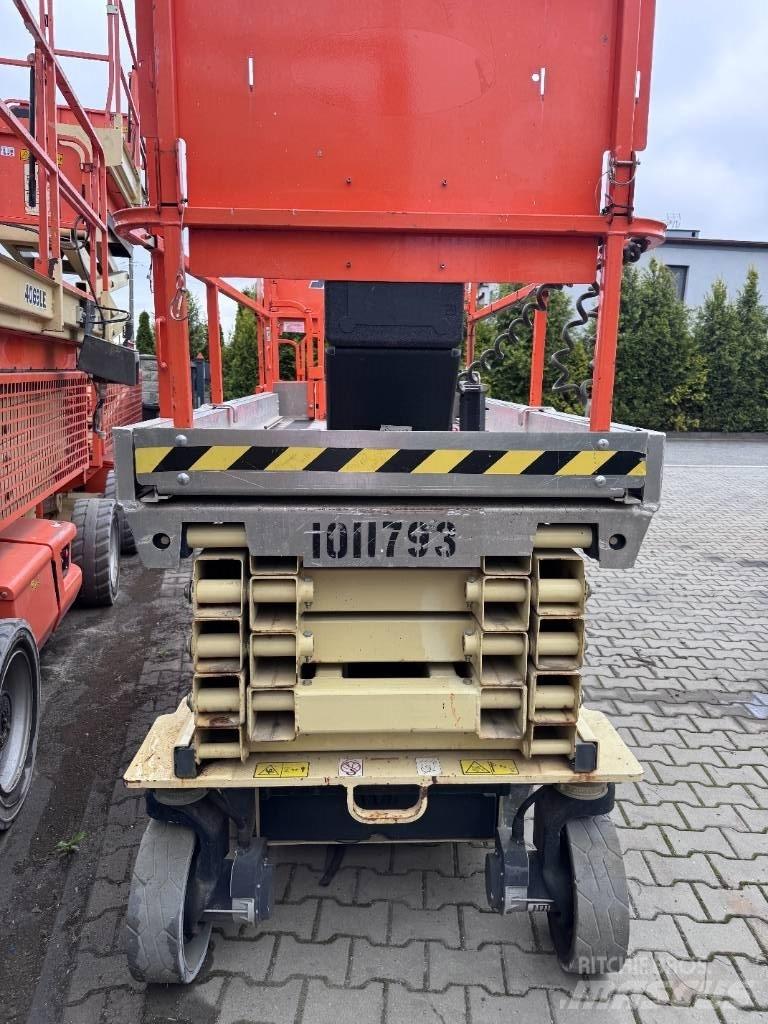 JLG 3246 ES 剪叉式升降机