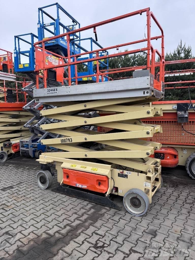 JLG 3246 ES 剪叉式升降机