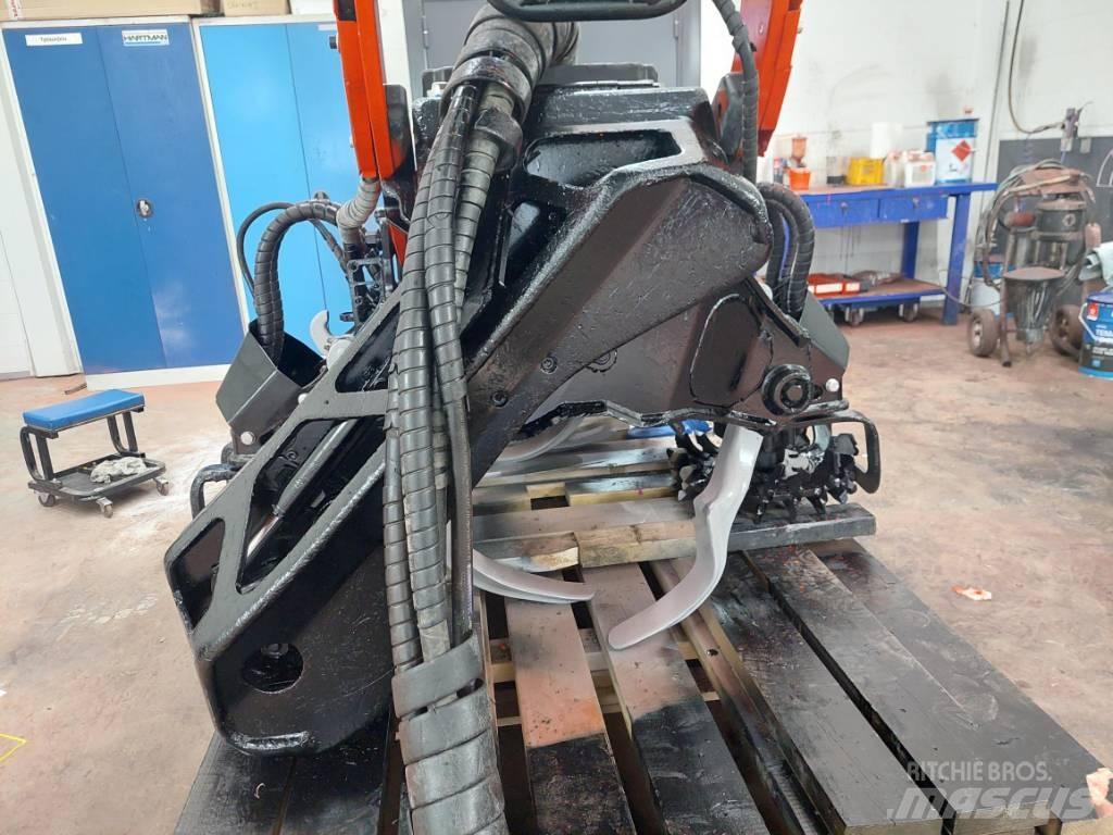 Komatsu C123 收割机机箱