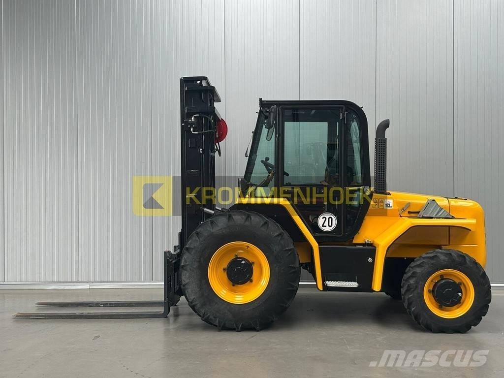 JCB 940 越野叉车|叉装车