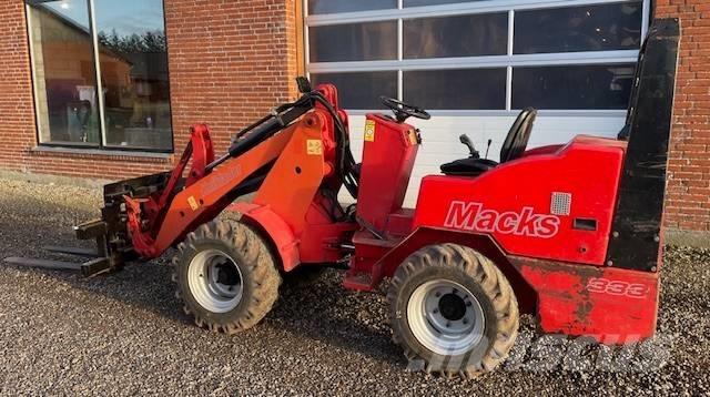 Macks 333 小型装载机