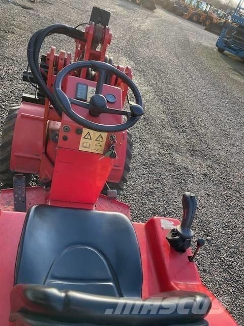 Macks 333 小型装载机