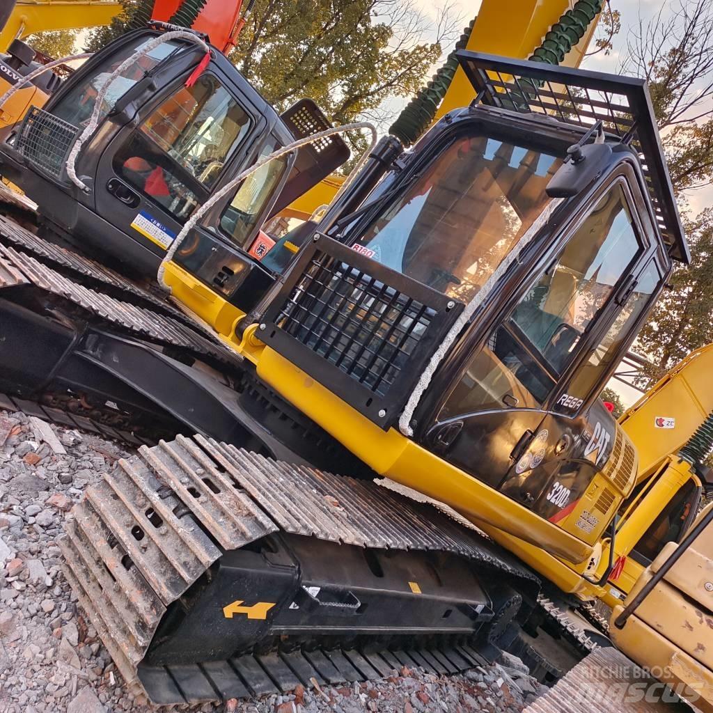 CAT 320 D 履带挖掘机