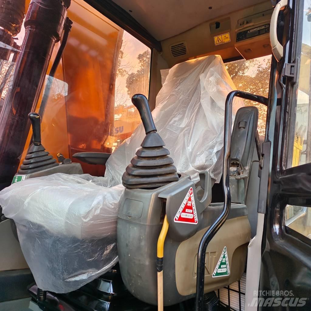 CAT 320 D 履带挖掘机