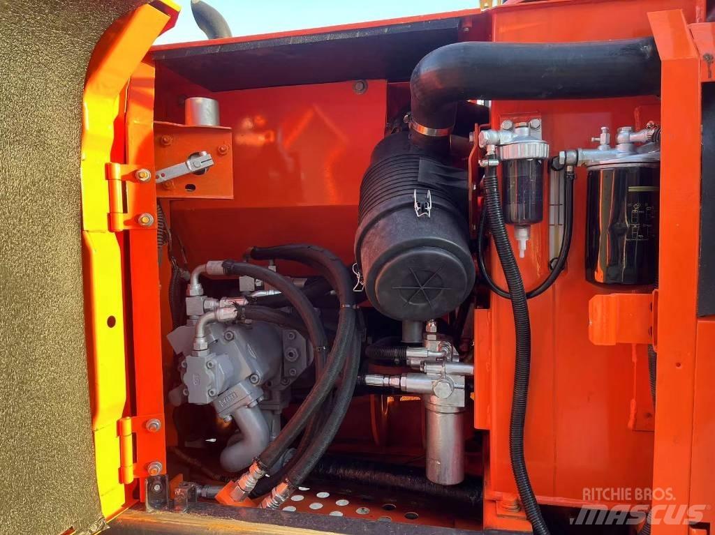 Hitachi ZX 70 履带挖掘机