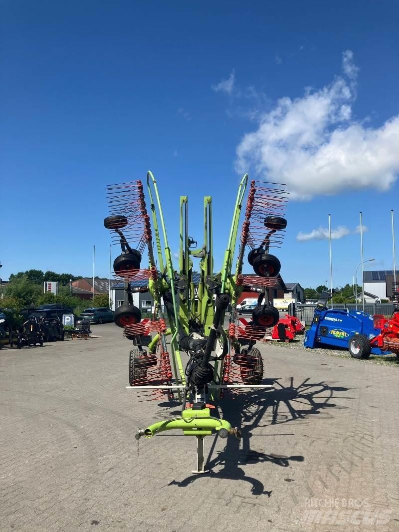 CLAAS Liner 2900 收割机