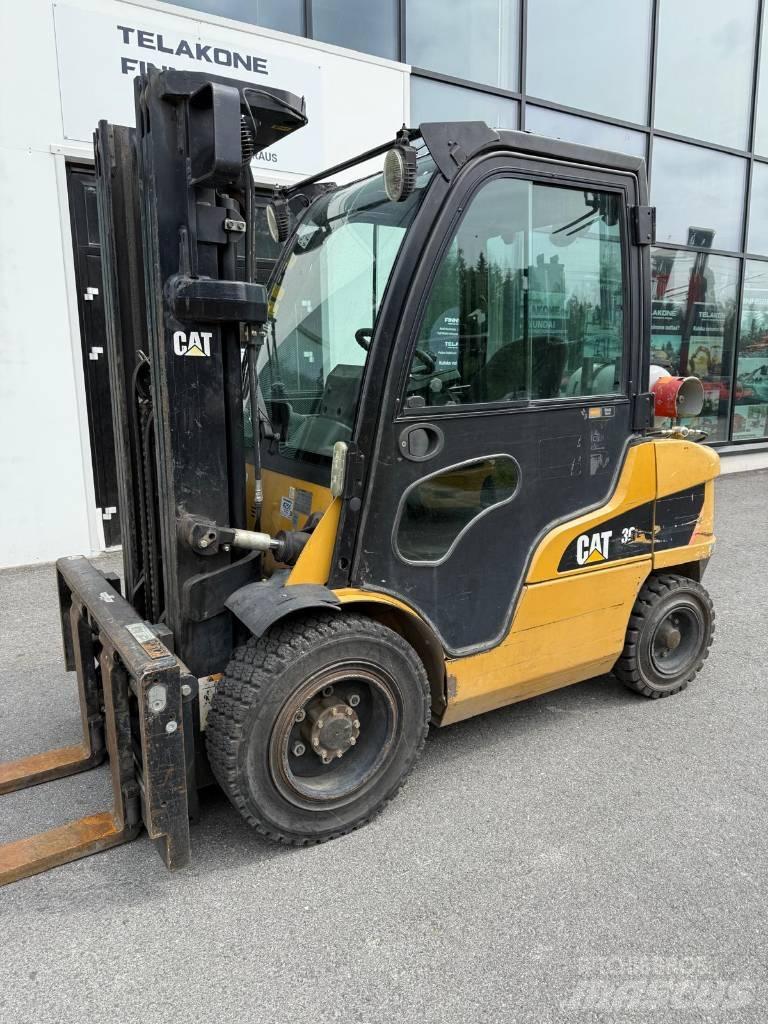 CAT GP 30 N 天然气叉车