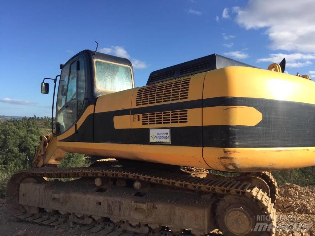 JCB JS 330 履带挖掘机
