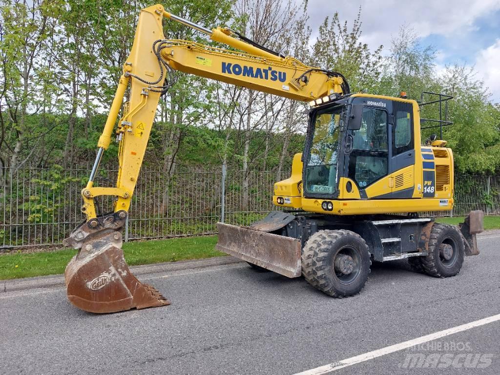 Komatsu PW148-11 轮式挖掘机