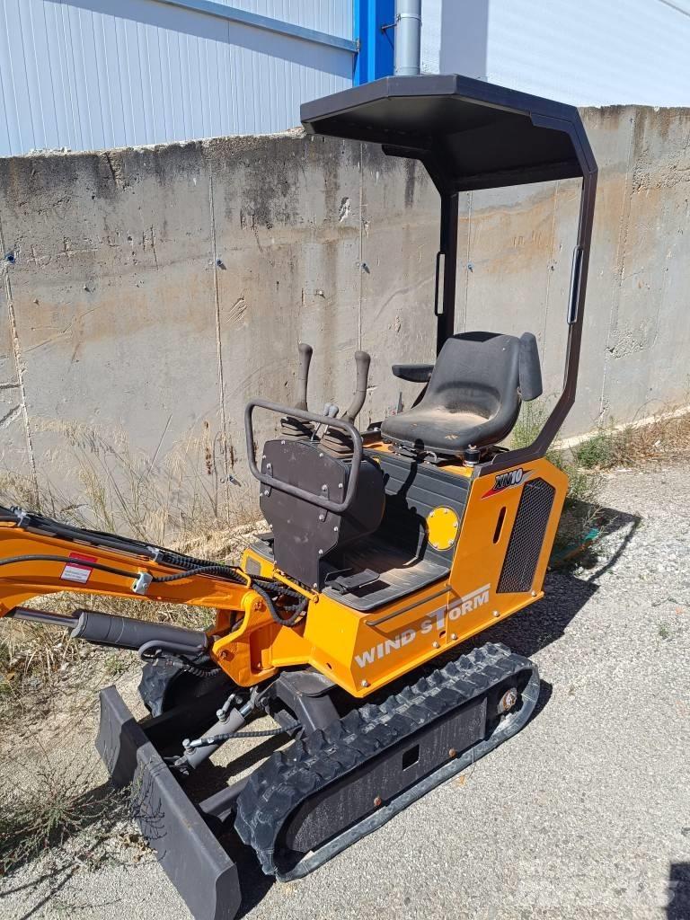 Rhinoceros XN10 小型挖掘机