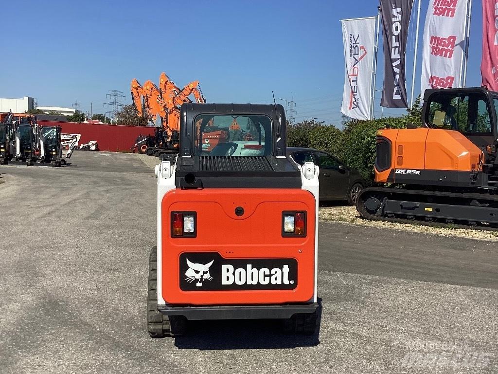 Bobcat T 450 滑移装载机