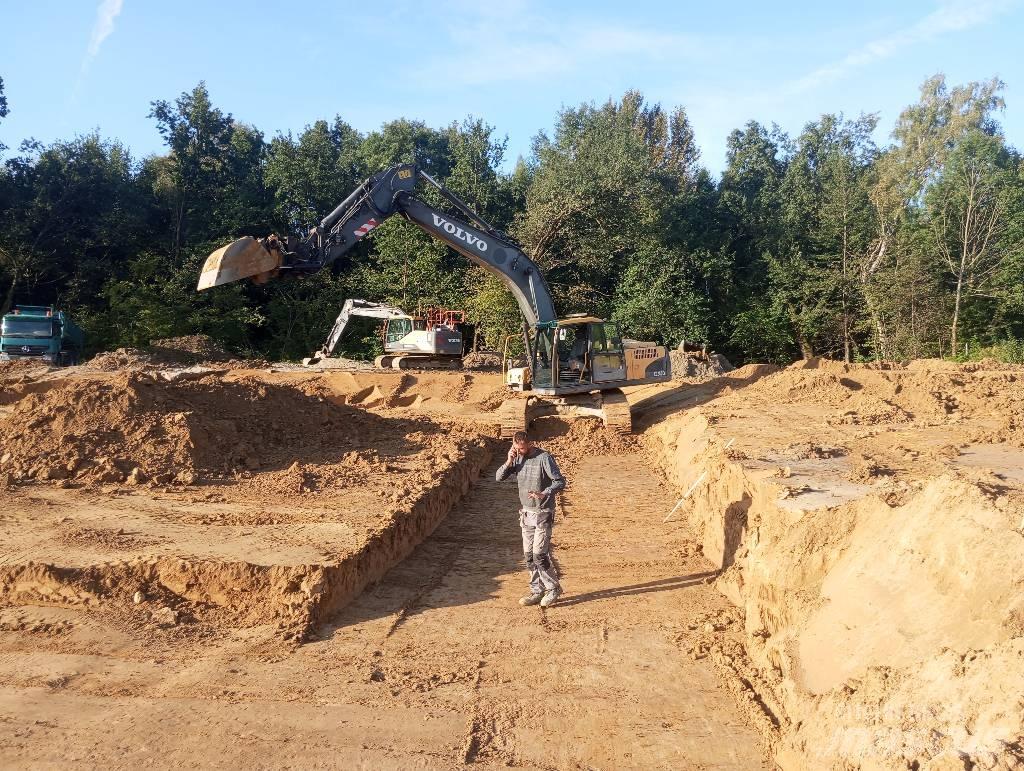 Volvo EC 240 C L 履带挖掘机