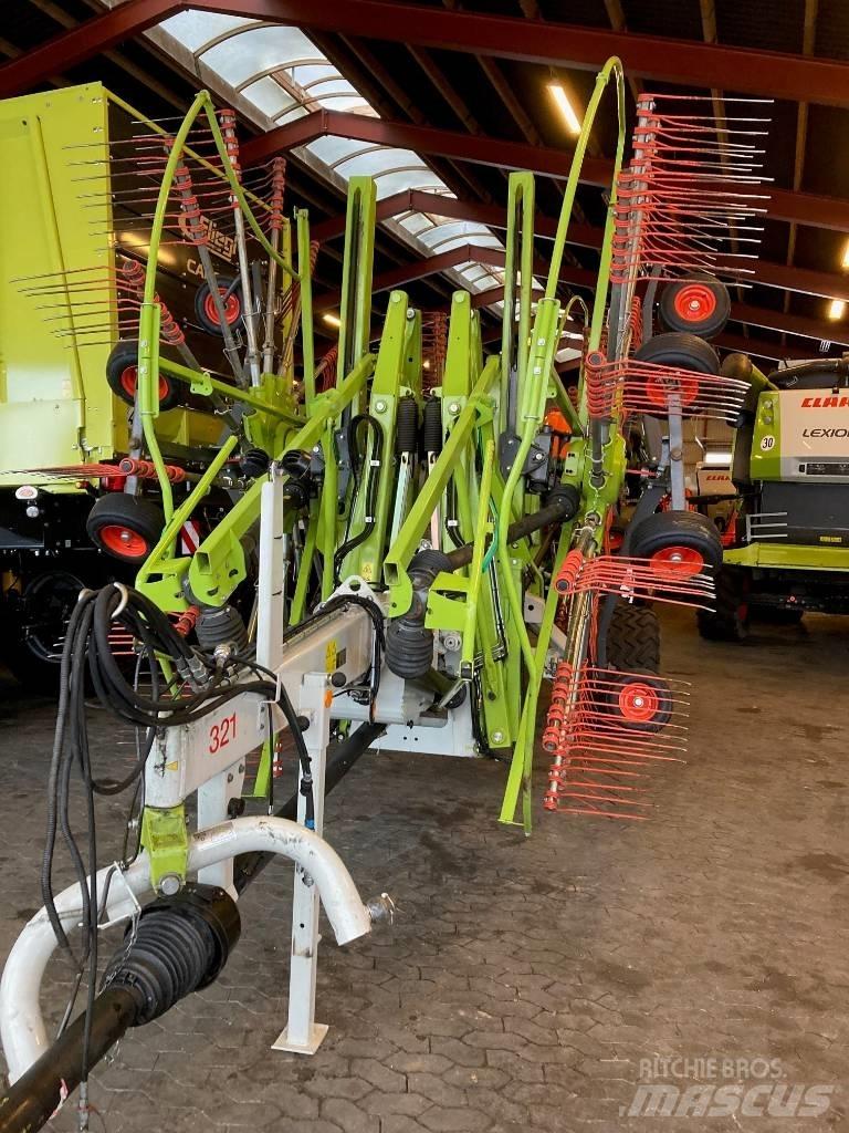 CLAAS LINER 4000 HHA 犁耙和摊草机