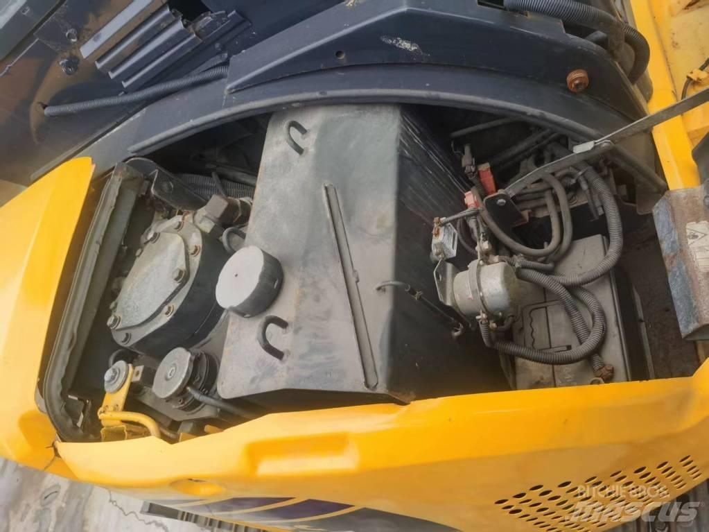 Komatsu PC 55 MR 履带式推土机