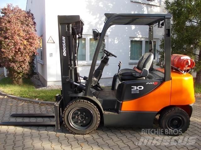Doosan G 30 E 天然气叉车