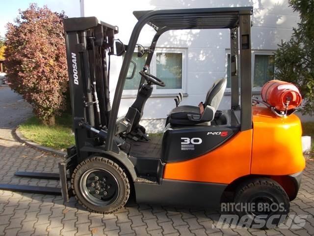 Doosan G 30 E 天然气叉车