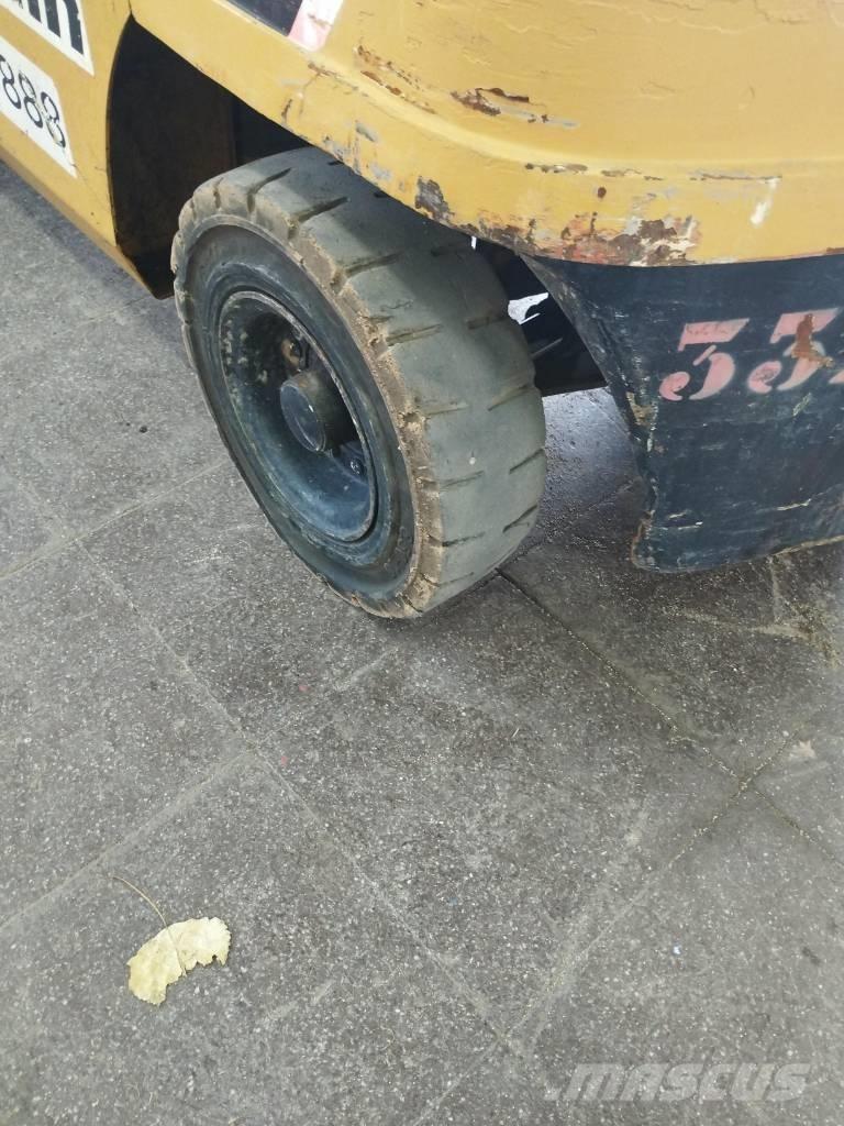 CAT DP 30 NT 柴油叉车