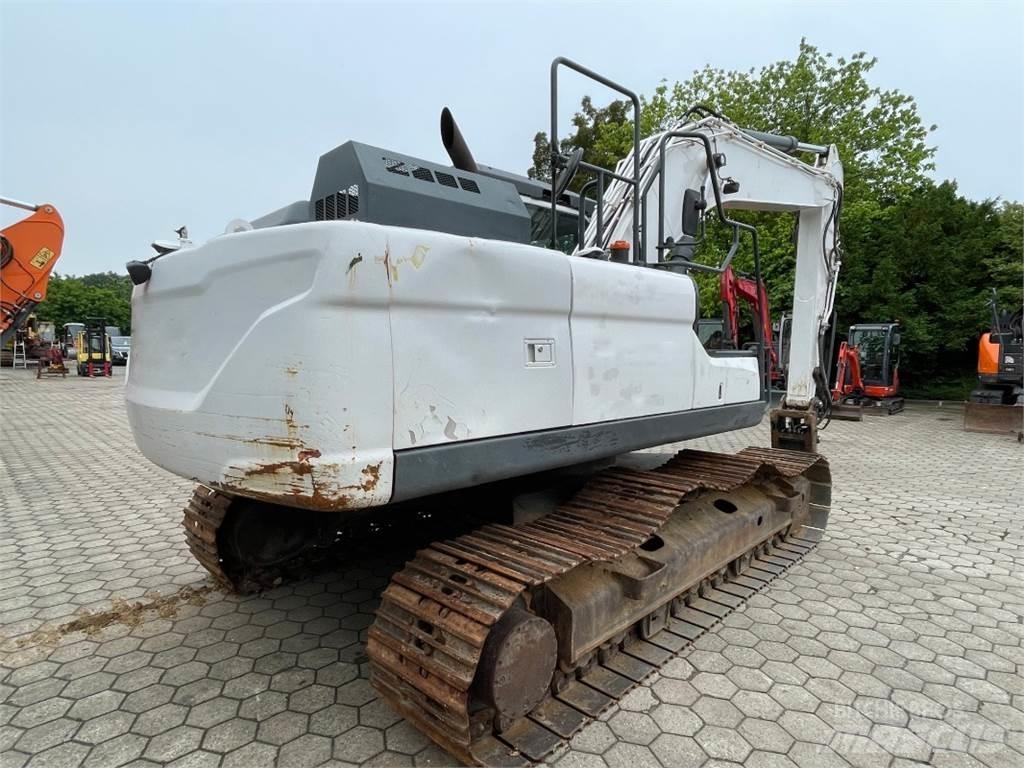 Doosan DX225LC-5 履带挖掘机