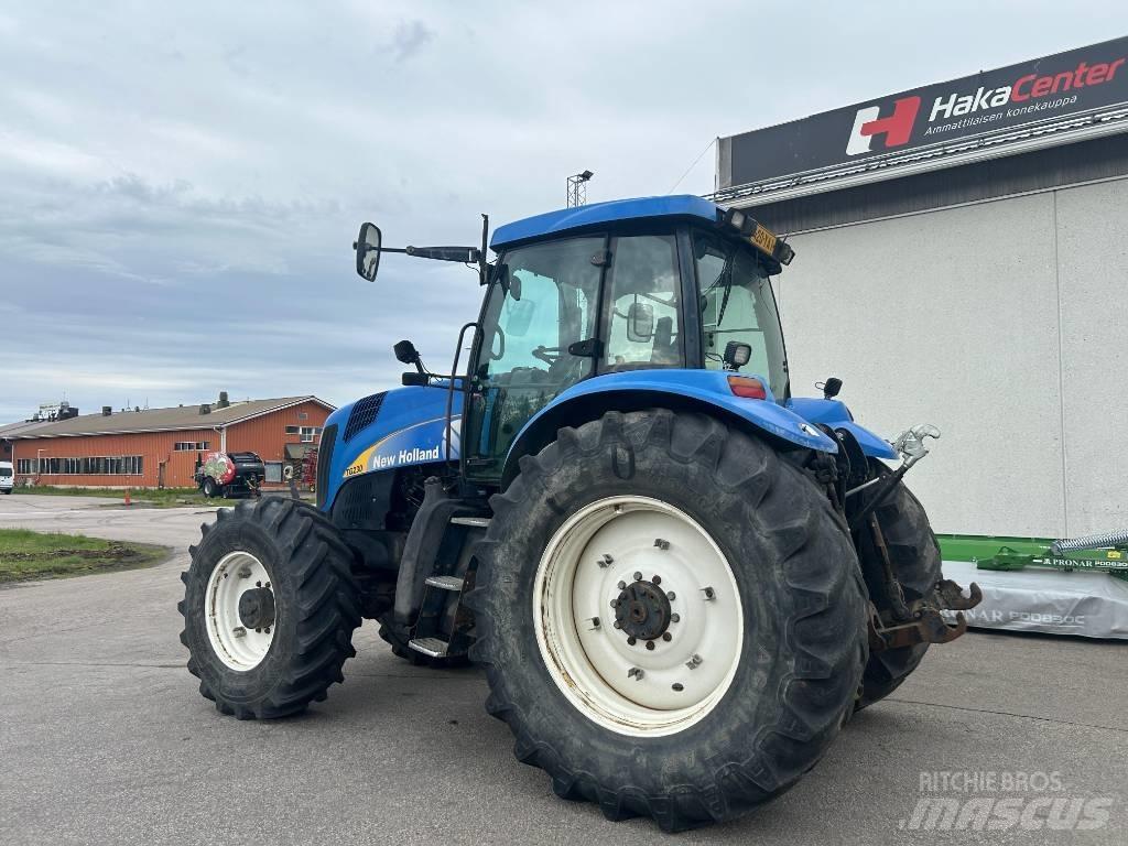 New Holland TG 230 拖拉机/农用车